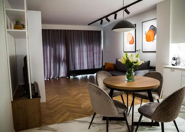 Smart Basen & Unia Centrum